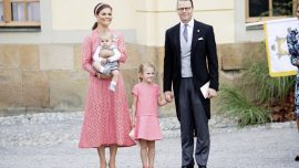 What are the types of dress that the christening should wear?